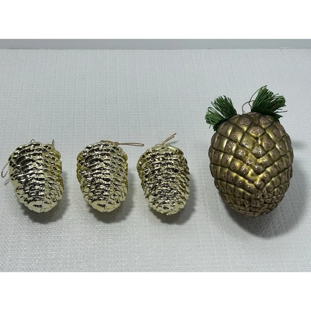 4 Vintage Pinecone Christmas Holiday Tree Ornaments Granny‎ Core Country Core